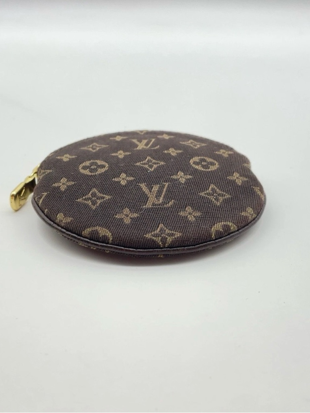 Auth Louis Vuitton Monogram Mini
Lin coin case